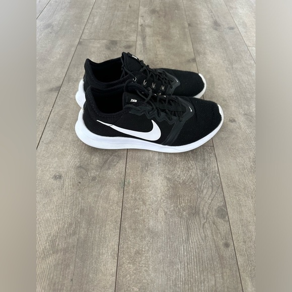 Nike black white VTR Women's Running Training  Shoe AT4345-001 Size 7.5 - Picture 15 of 15